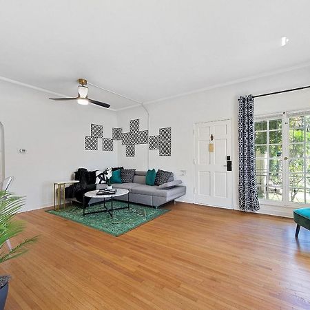 Beverly Hills Stylish & Central 1 Bedroom Apt + Parking Лос Анджелис Екстериор снимка