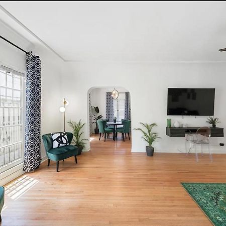 Beverly Hills Stylish & Central 1 Bedroom Apt + Parking Лос Анджелис Екстериор снимка