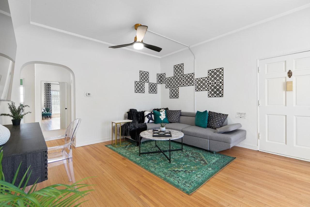 Beverly Hills Stylish & Central 1 Bedroom Apt + Parking Лос Анджелис Екстериор снимка